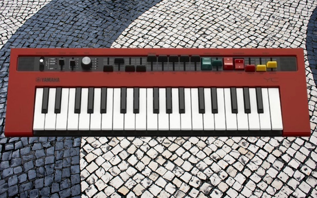 Yamaha REFACE YC Synthesizer.
