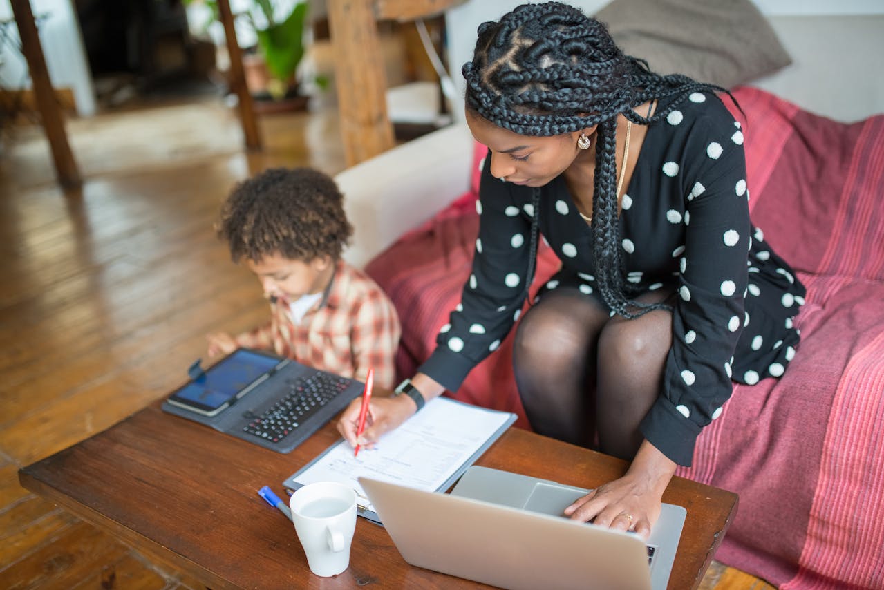 Balancing Screen Time with Active Play